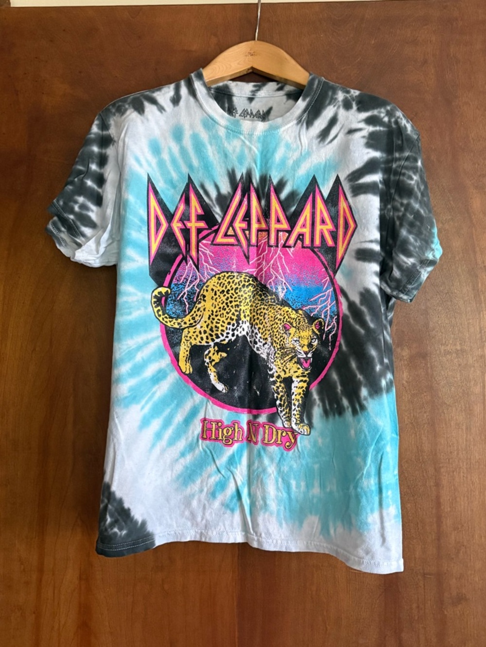 Tie-Dye Def Leppard Graphic Tee in Turquoise & Black